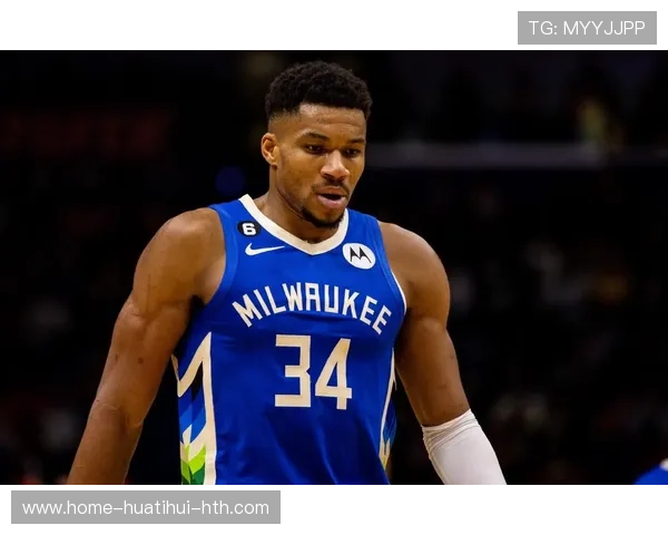 密尔沃基雄鹿禁区冲击，扬尼斯阿德托昆博完成终结